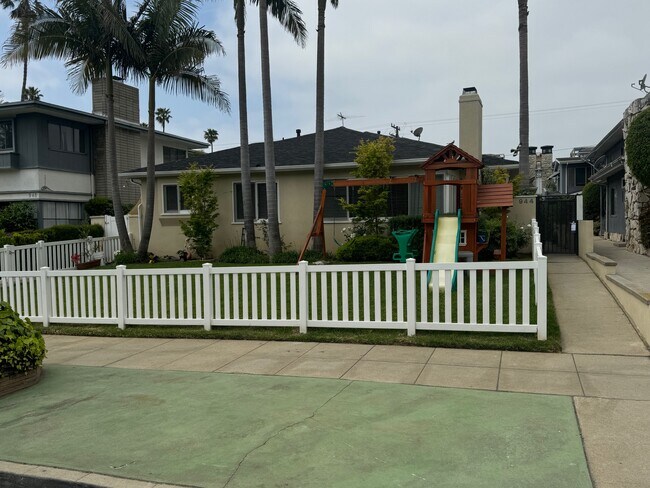 Foto del edificio - 944 21st St