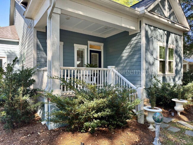 Building Photo - 1148 Cottage Pk Aly