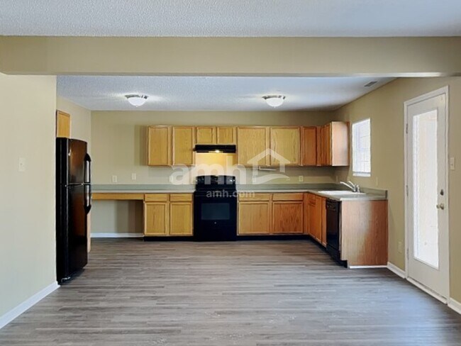 Foto del edificio - 990 Brookhaven Dr