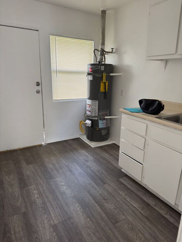 Foto del edificio - 834-846 N Davidson Ave