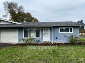 Building Photo - 407 Kees St