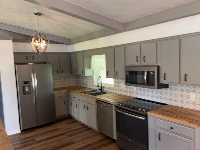 Foto del edificio - 2767 SE 35th St