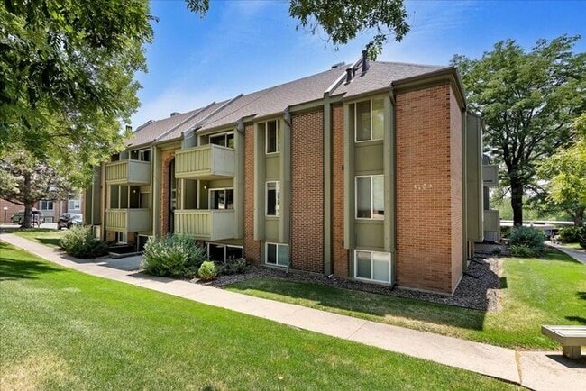 Photo - FOOTHILL 3 bed 2 bath Condo with Pool
