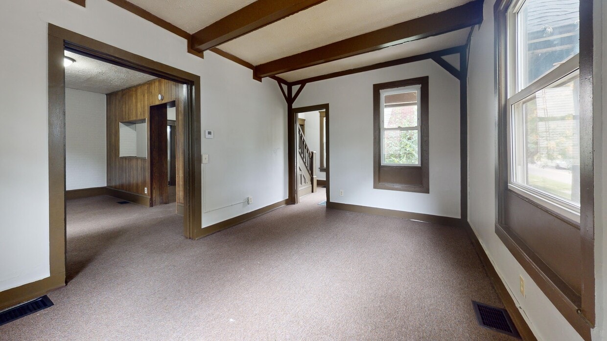 Foto principal - 1137 7th St NW