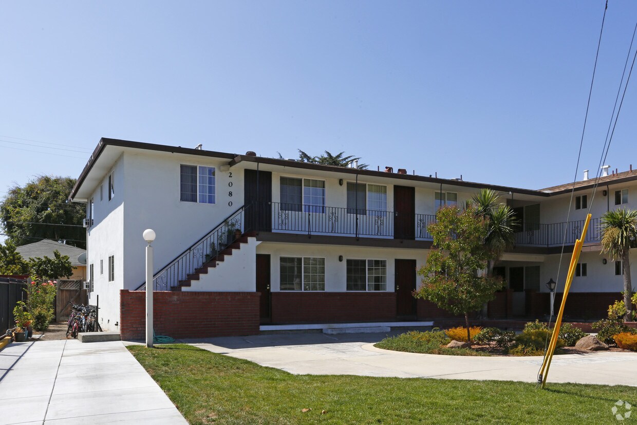 Building Photo - 2080 Marlboro Ct