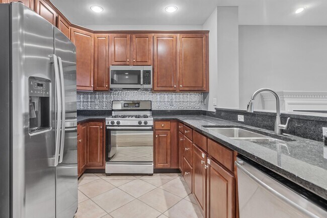 Foto del edificio - 40 Lydia Dr