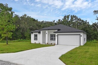 Building Photo - 205 Australian Dr