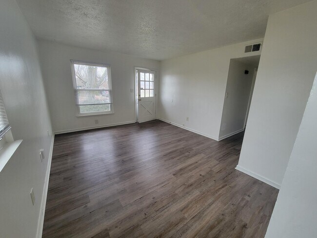 Foto del edificio - 3962 Northampton Dr