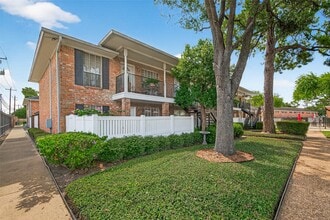 Building Photo - 14333 Memorial Dr