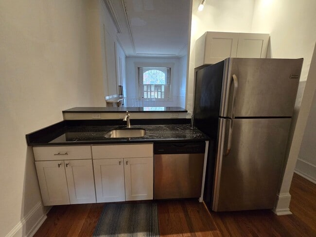 Foto del edificio - 1738 Green St