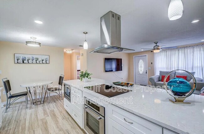 Foto del edificio - 308 Southland Rd