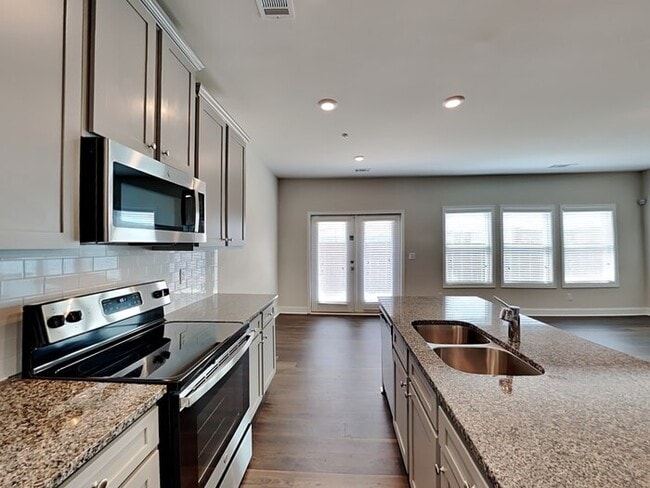 Foto del edificio - 211 Connie Ct