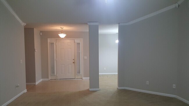 Foto del edificio - 182 Cherry Laural Lane