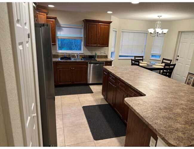 Foto del edificio - 221 Beech Way NW