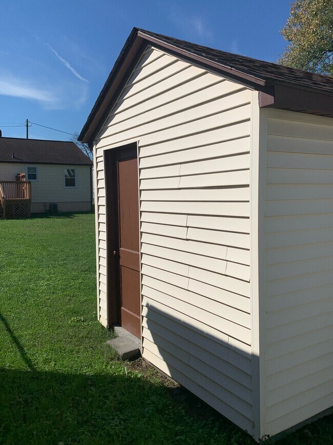 Foto del edificio - 228 E Madison Ave