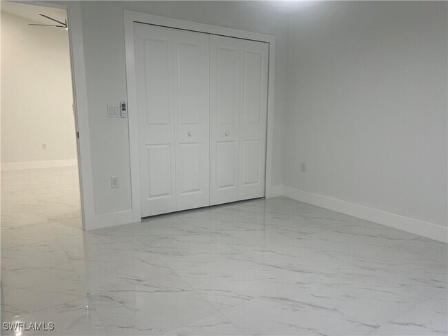 Foto del edificio - 2403 Dogwood Ave S