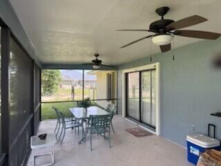 Foto del edificio - 3951 SW Cheribon St