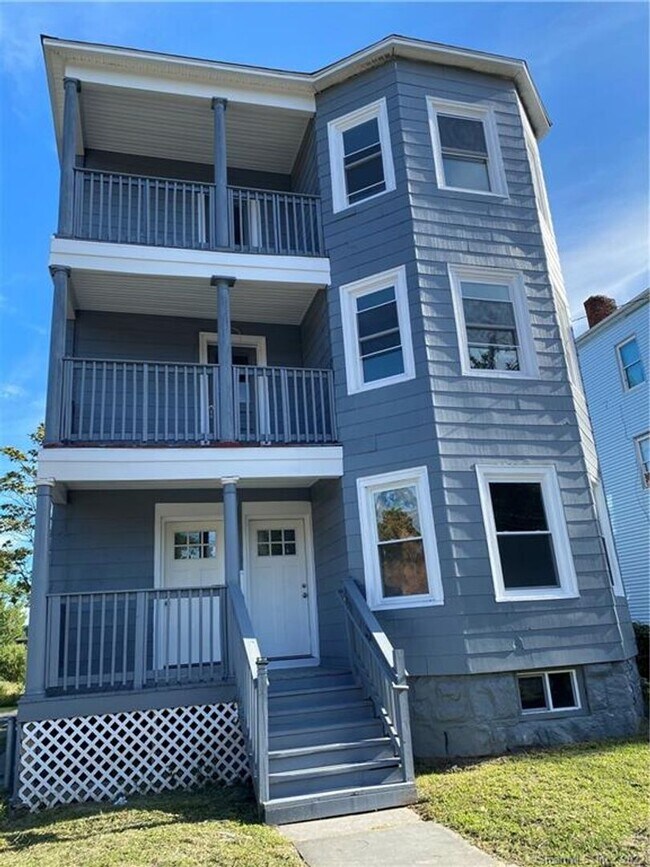 Building Photo - 94 Westland St