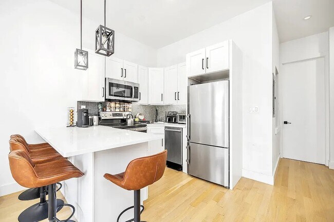 Foto del edificio - 304 Columbus Ave