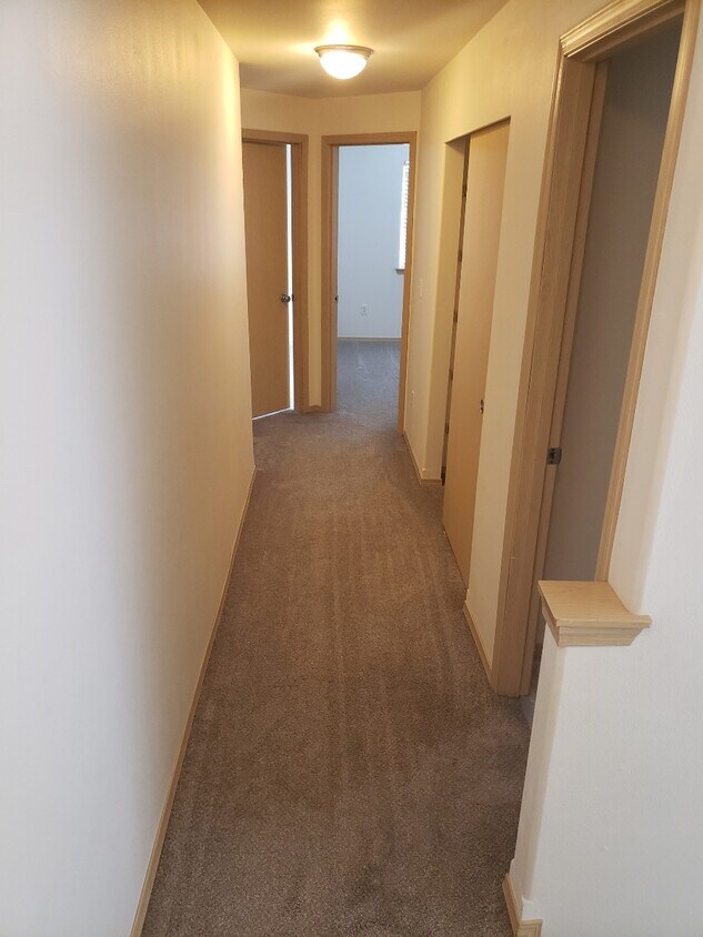 Primary Photo - 4538-4520 20th Way NE