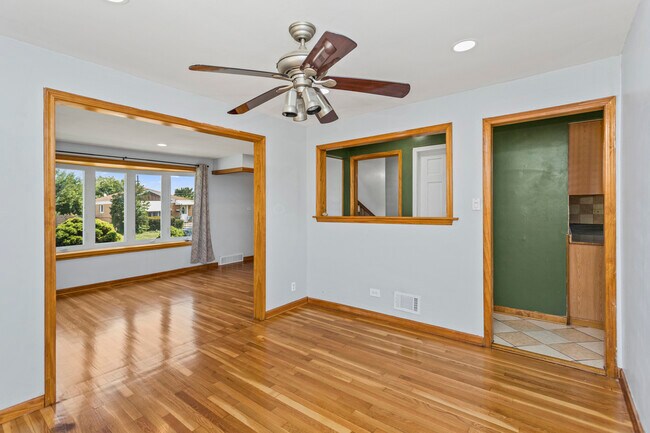 Foto del edificio - 8032 S Kirkland Ave