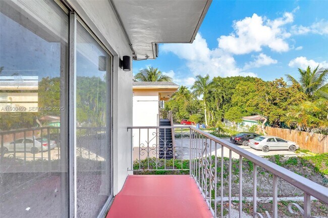 Foto del edificio - 8295 NE Miami Ct