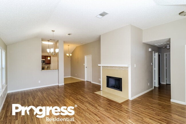 Building Photo - 327 Tioga Dr