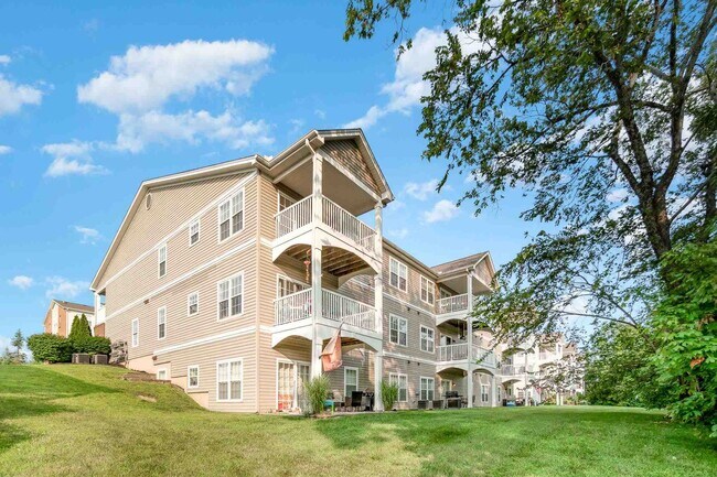 Building Photo - 1170 Periwinkle Dr