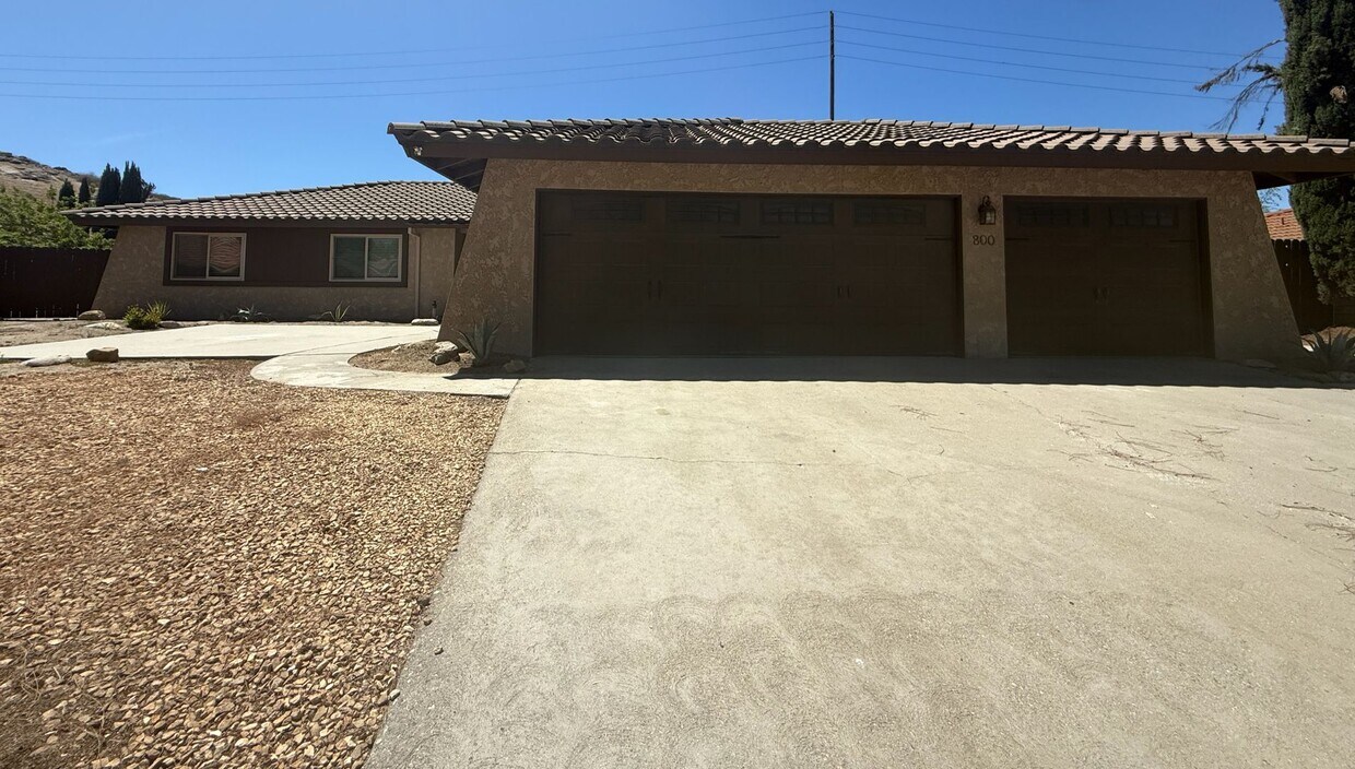 Foto principal - Beautiful Canyon Crest Home