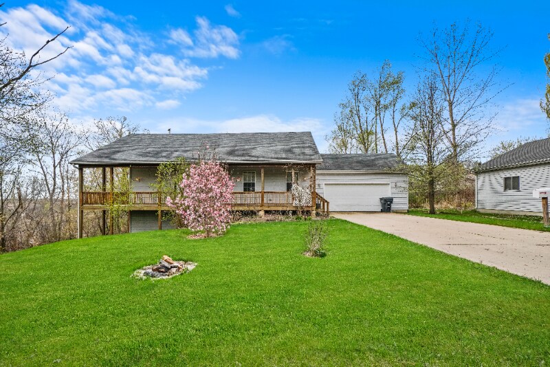 Primary Photo - 9873 York House Rd