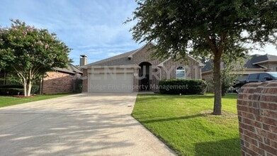 Building Photo - 517 Highpark Ct