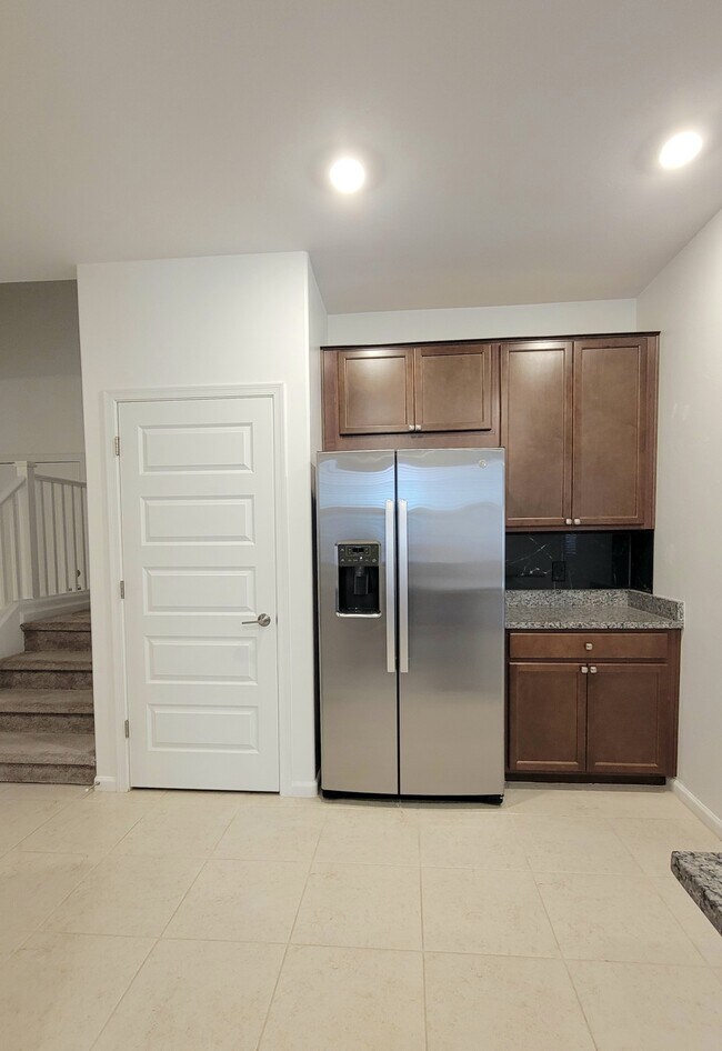 Foto del edificio - 7152 W Vineridge Dr