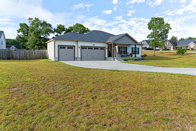 Foto del edificio - 130 Blue Chip Ct