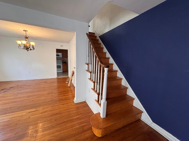 comedor - 44 Worrell Street