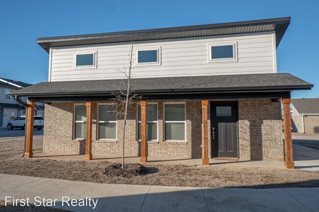 Foto del edificio - 2 br, 2 bath House - 664 N Honey Locust Bend