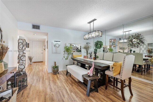 Foto del edificio - 12901 SW 15th Ct