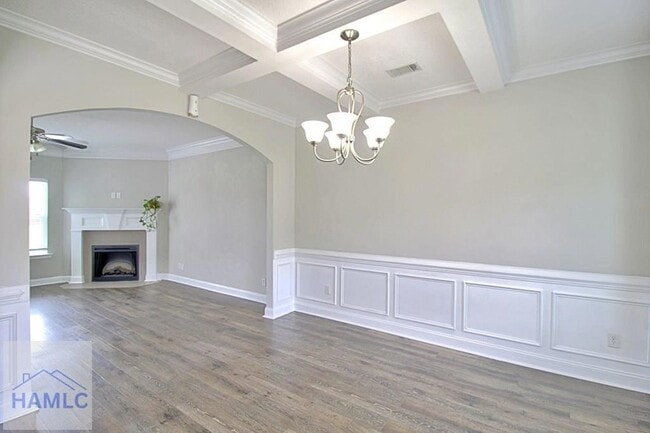 Building Photo - 95 Fairview Dr NE