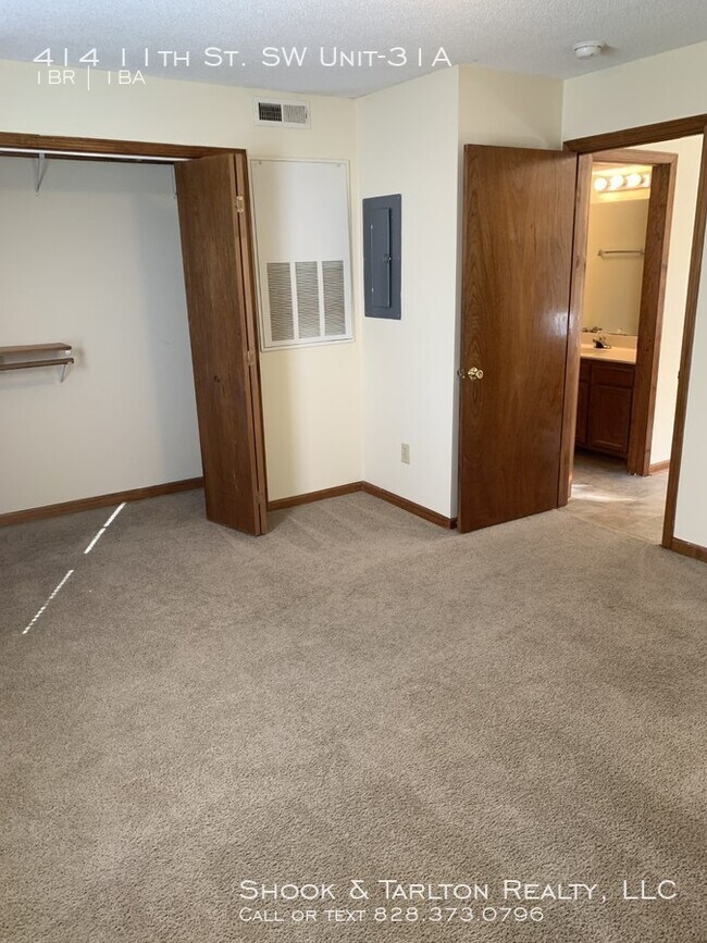 Foto del edificio - 414 11th St SW