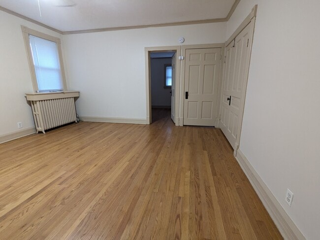 Foto del edificio - 328 W St Charles Rd