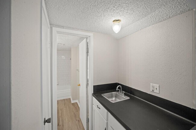 Foto del edificio - 12266 Wild Pine Dr