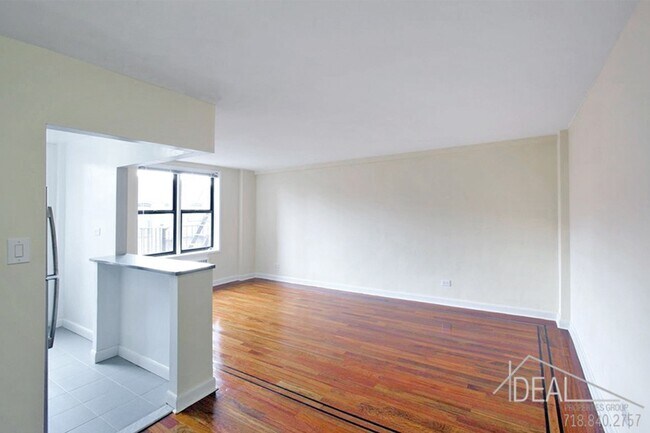 Building Photo - 5 Prospect Park Southwest