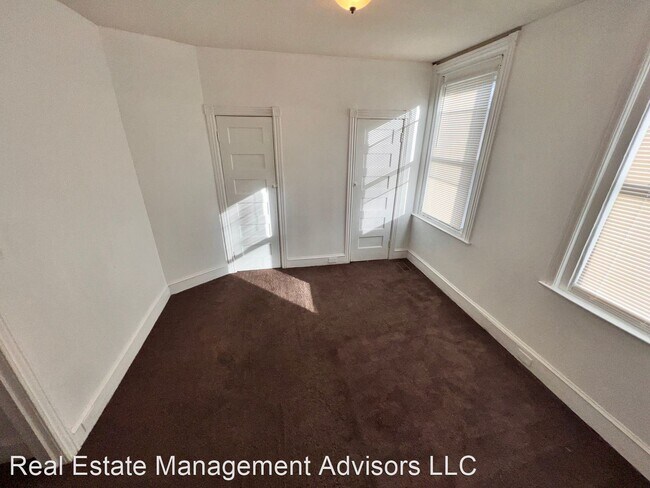 Foto del edificio - 3 br, 1 bath House - 2820 North Taney Street