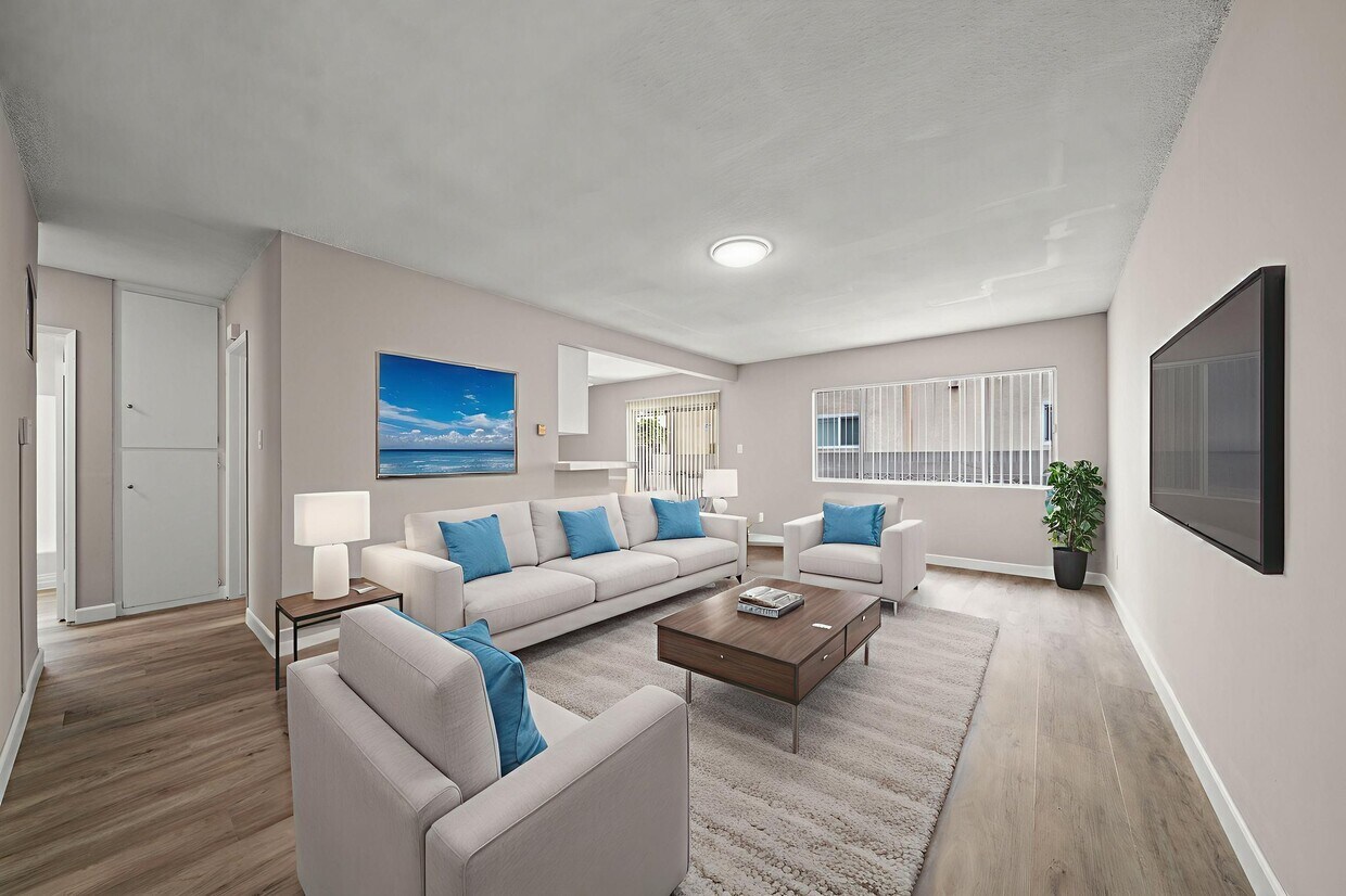 Foto principal - 13627-13737 1/2 Lemoli Ave