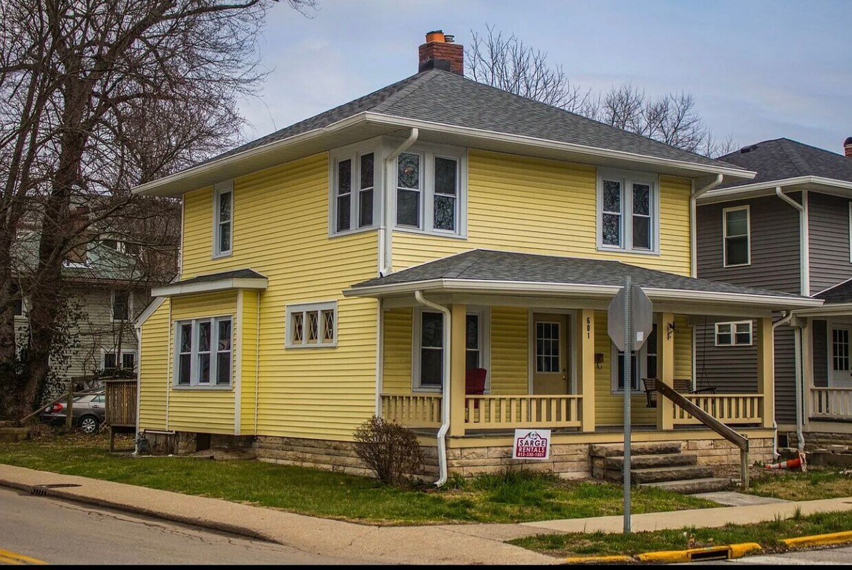Foto principal - 601 E University St