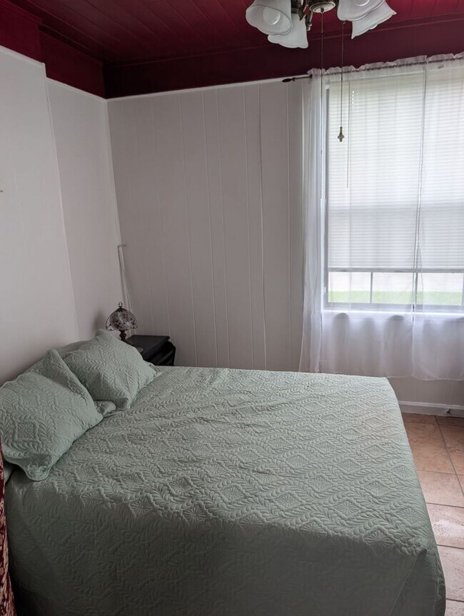 Foto del edificio - 2711 Stanwood Ave