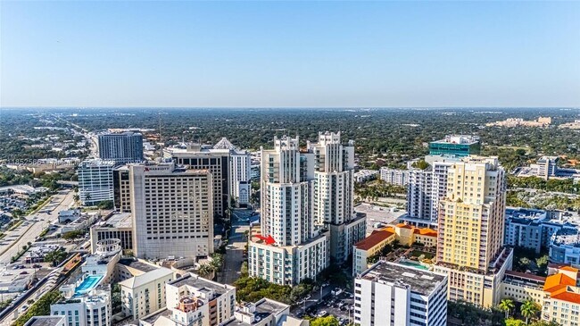 Foto del edificio - 9055 SW 73rd Ct