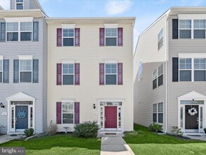 Building Photo - 415 Bodkin St