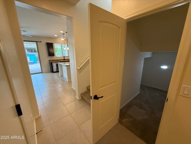 Building Photo - 12038 W Briles Rd