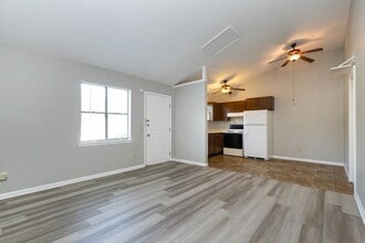 Building Photo - 52 Nicole Ln.