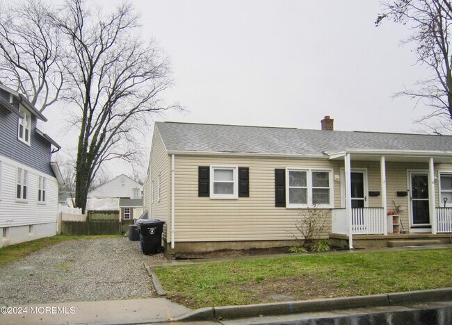 Foto del edificio - 8 Viola Ave